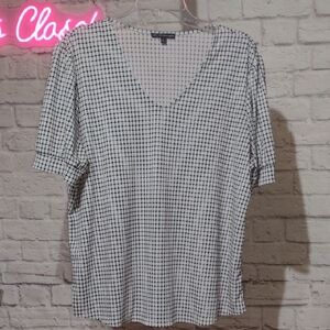Adrianna Papell Black and White Grid Short Sleeve Top